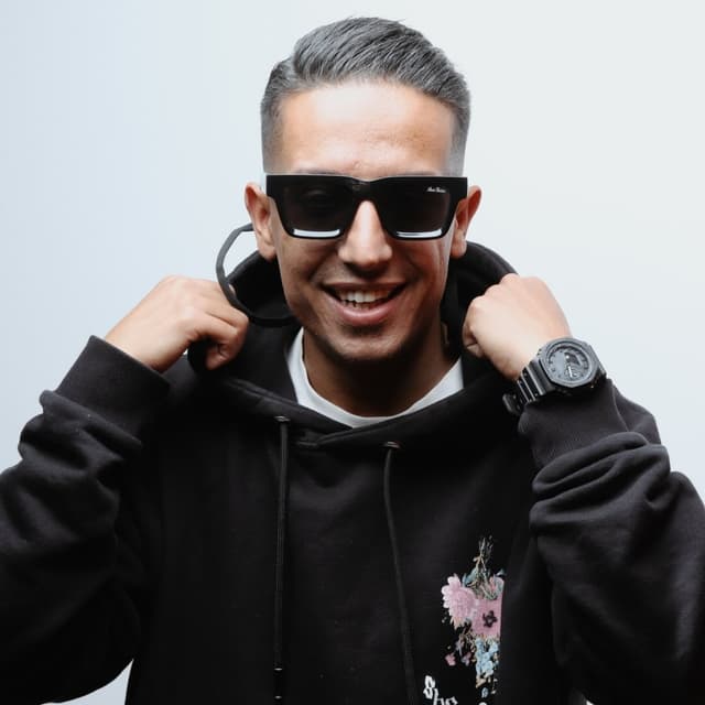  عکس پروفایل اینستاگرام اشكان گنجي / ashkan.wichi