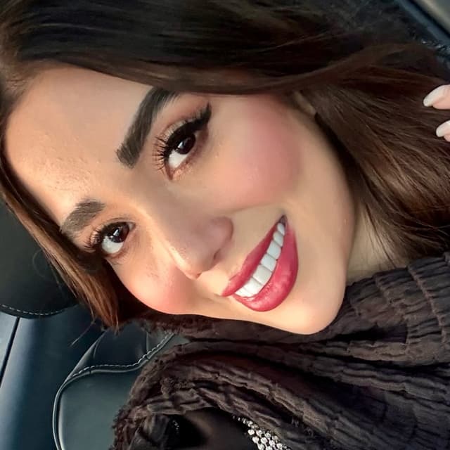  عکس پروفایل اینستاگرام بهناز مقدم / bhnz_style