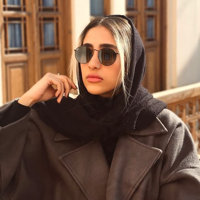  عکس پروفایل اینستاگرام دلربا نوذری / delrobbaa