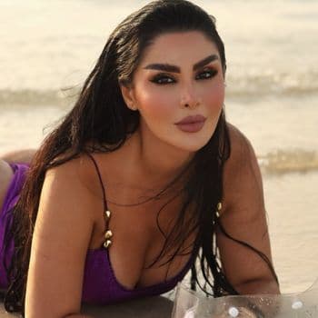  عکس پروفایل اینستاگرام دنیا جهانبخش / donya 