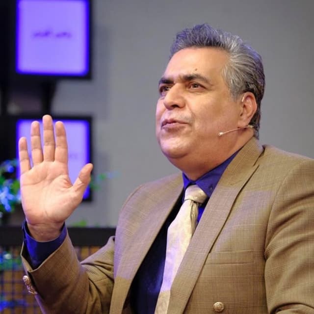  عکس پروفایل اینستاگرام احمد حلت / drahmadhellat