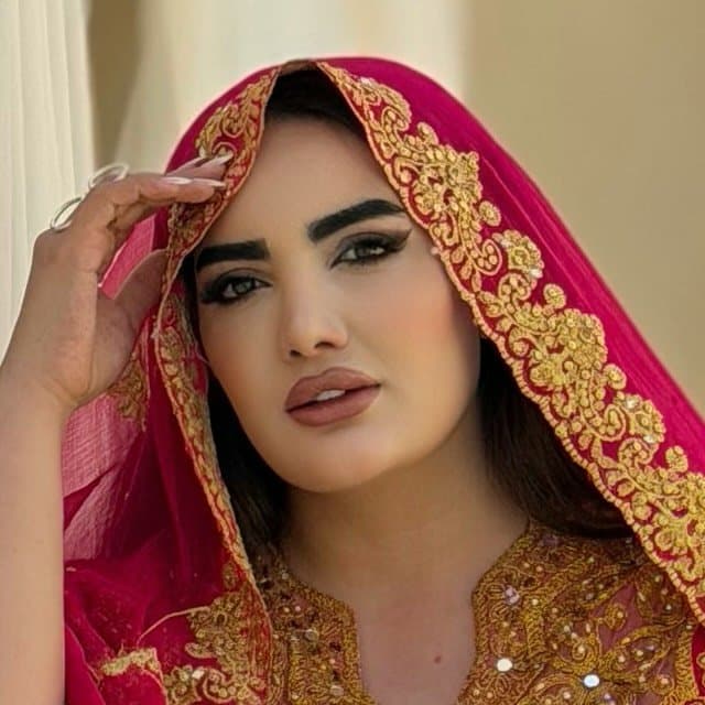  عکس پروفایل اینستاگرام فاطمه فردین / fatiw_banooo