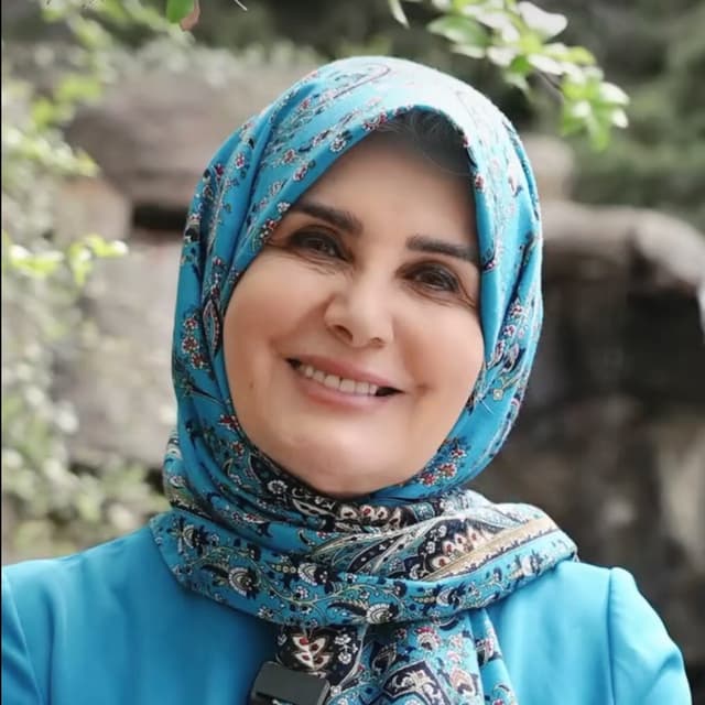  عکس پروفایل اینستاگرام گيتى خامنهٔ / gity.khamenehe