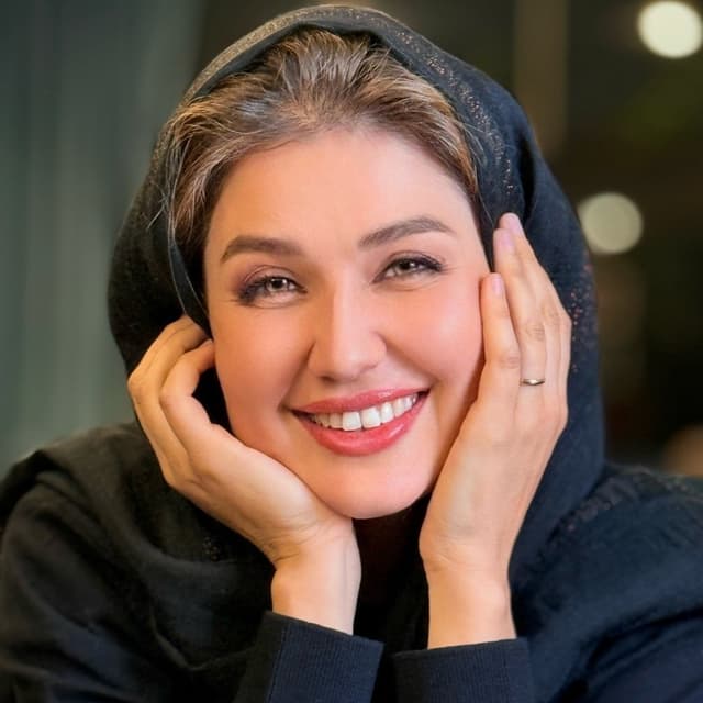  عکس پروفایل اینستاگرام گلوریا هاردی / gloria_hardy