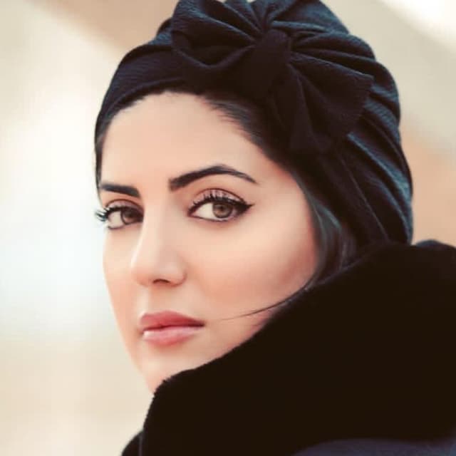  عکس پروفایل اینستاگرام هلیا امامی / heliaemami