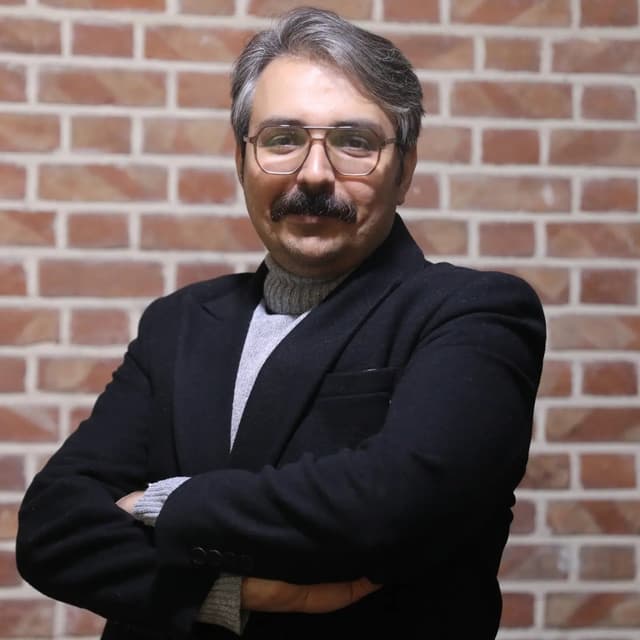  عکس پروفایل اینستاگرام حسام آبنوس / hessam_abnoos