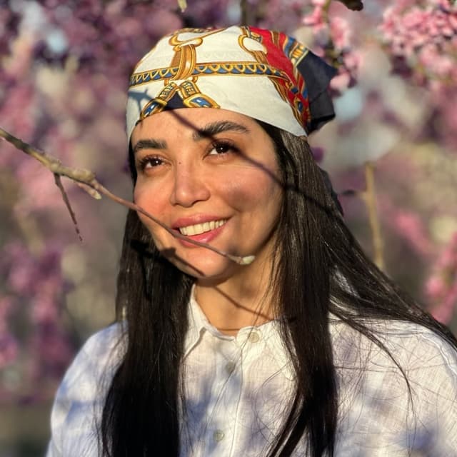  عکس پروفایل اینستاگرام هدی استواری / hodaostovary