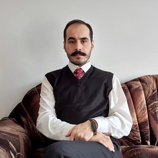  عکس پروفایل اینستاگرام حسین رونقی / hosseinronaghi