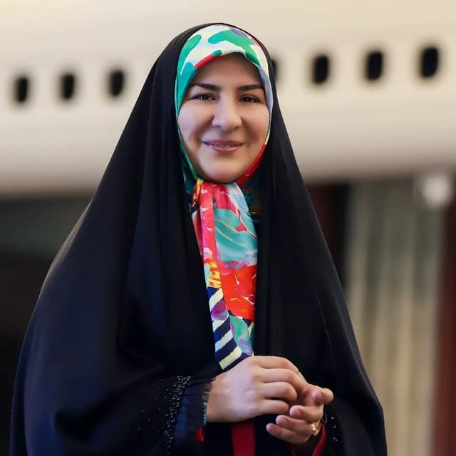  عکس پروفایل اینستاگرام زهرا خالقی محمدی / khaleghi.insta