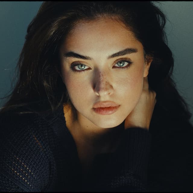  عکس پروفایل اینستاگرام کیمیا حسینی / kimiya_hoseini