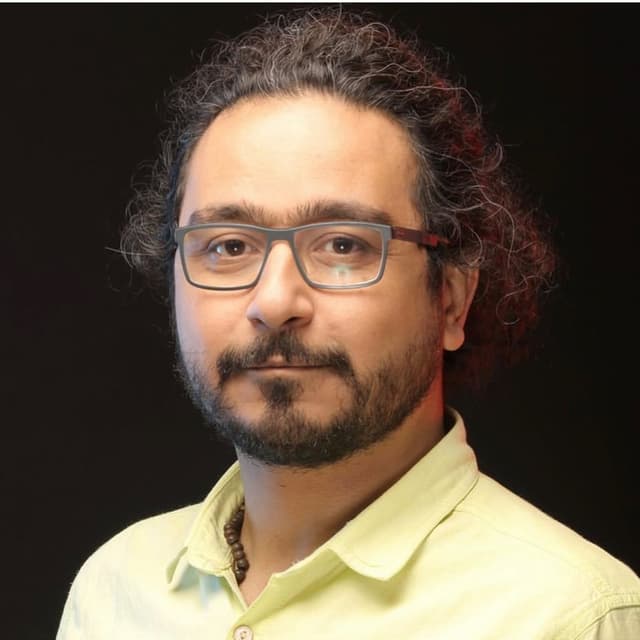  عکس پروفایل اینستاگرام محمد قدس / mohammadghods1