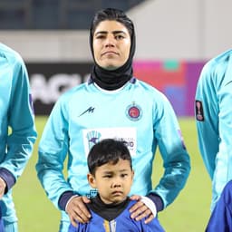  عکس پروفایل اینستاگرام مونا حمودی / mona_hamoudi23 