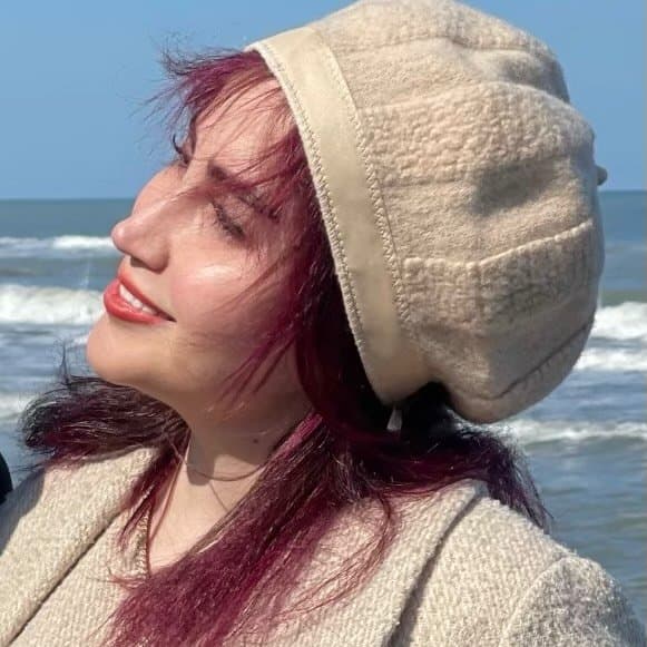  عکس پروفایل اینستاگرام نارین ایوبی / naarinayoobi