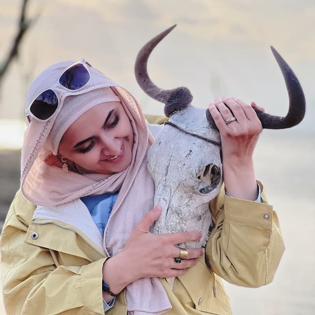  عکس پروفایل اینستاگرام نازیلا شریفی / nazila.travel