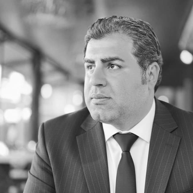  عکس پروفایل اینستاگرام پوریا افضلی / puoria.afzali