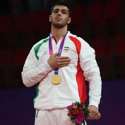  عکس پروفایل اینستاگرام صادق آذرنگ / sadeghazerang 
