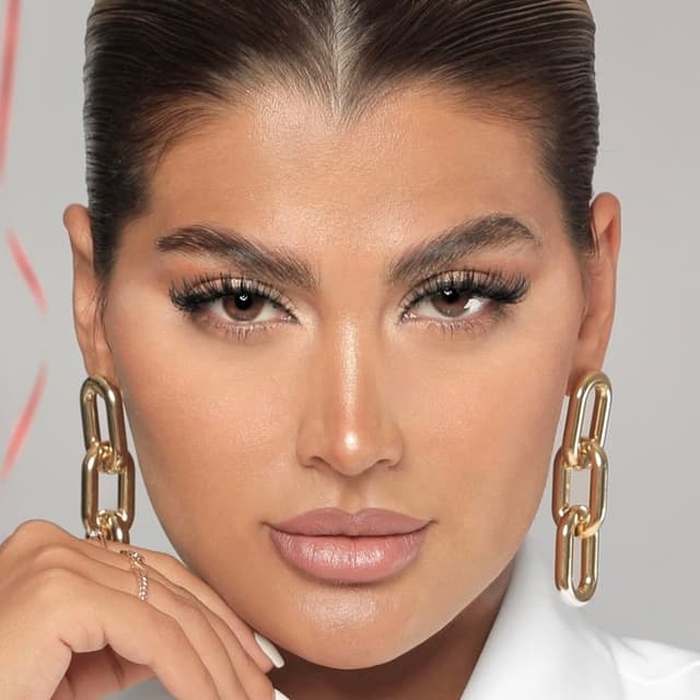  عکس پروفایل اینستاگرام سارا گودرزی / saragoodbeauty