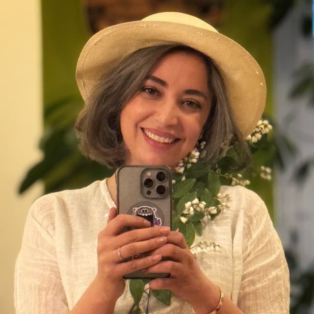  عکس پروفایل اینستاگرام شیرین صمدی / shirinsamadii