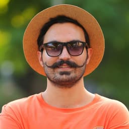 عکس پروفایل اینستاگرام عمو روحی / amoo_roohi_foodlover