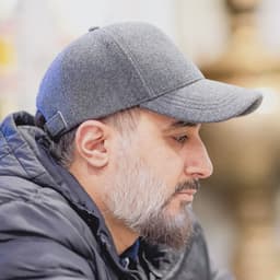 عکس پروفایل اینستاگرام محمدحسین پویانفر / bachemoosalmoon