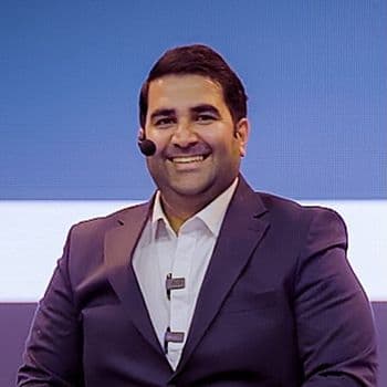 عکس پروفایل اینستاگرام فراز قورچیان / faraz_ghoorchian