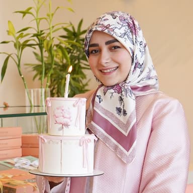 عکس پروفایل اینستاگرام گالرى عبایا لوکس / kolaleh_gallery