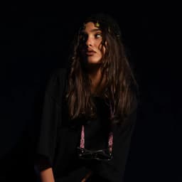 عکس پروفایل اینستاگرام مهرآفاق صدقی / mehrafagh._.sedghii