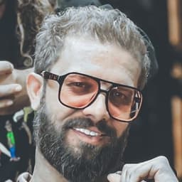 عکس پروفایل اینستاگرام مجتبی شفیعی / mojtabashafiee_7