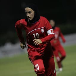 عکس پروفایل اینستاگرام نیلوفر اردلان / niloofar_ardalan
