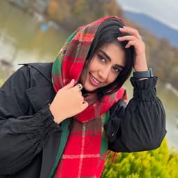عکس پروفایل اینستاگرام پرنیا کربلایی / parnia_karbalaee