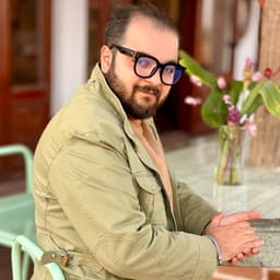 عکس پروفایل اینستاگرام رایمن محسنی / ramiin.mohsenii