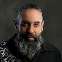 عکس پروفایل اینستاگرام روزبه نعمت الهی / roozbeh_nematollahi