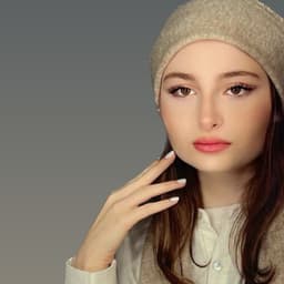 عکس پروفایل اینستاگرام سارا فرقانی اصل / saraforghaniofficial