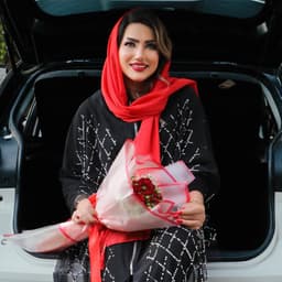 عکس پروفایل اینستاگرام زهرا زارع / zahra_.banoo1375